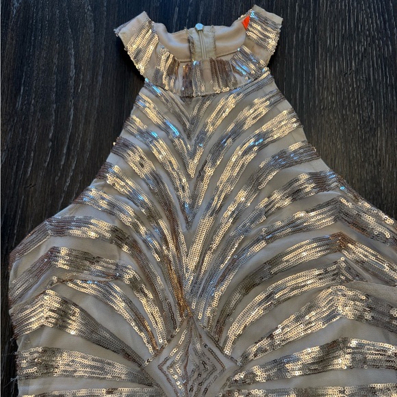 🟣 ROSE GOLD SEQUIN LINED SLEEVELESS MINI DRESS SIZE LARGE - Picture 2 of 6
